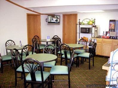 Sunflower Inn & Suites - Garden City Restoran foto