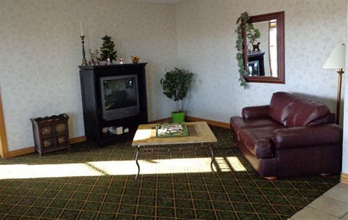 Sunflower Inn & Suites - Garden City Bagian luar foto